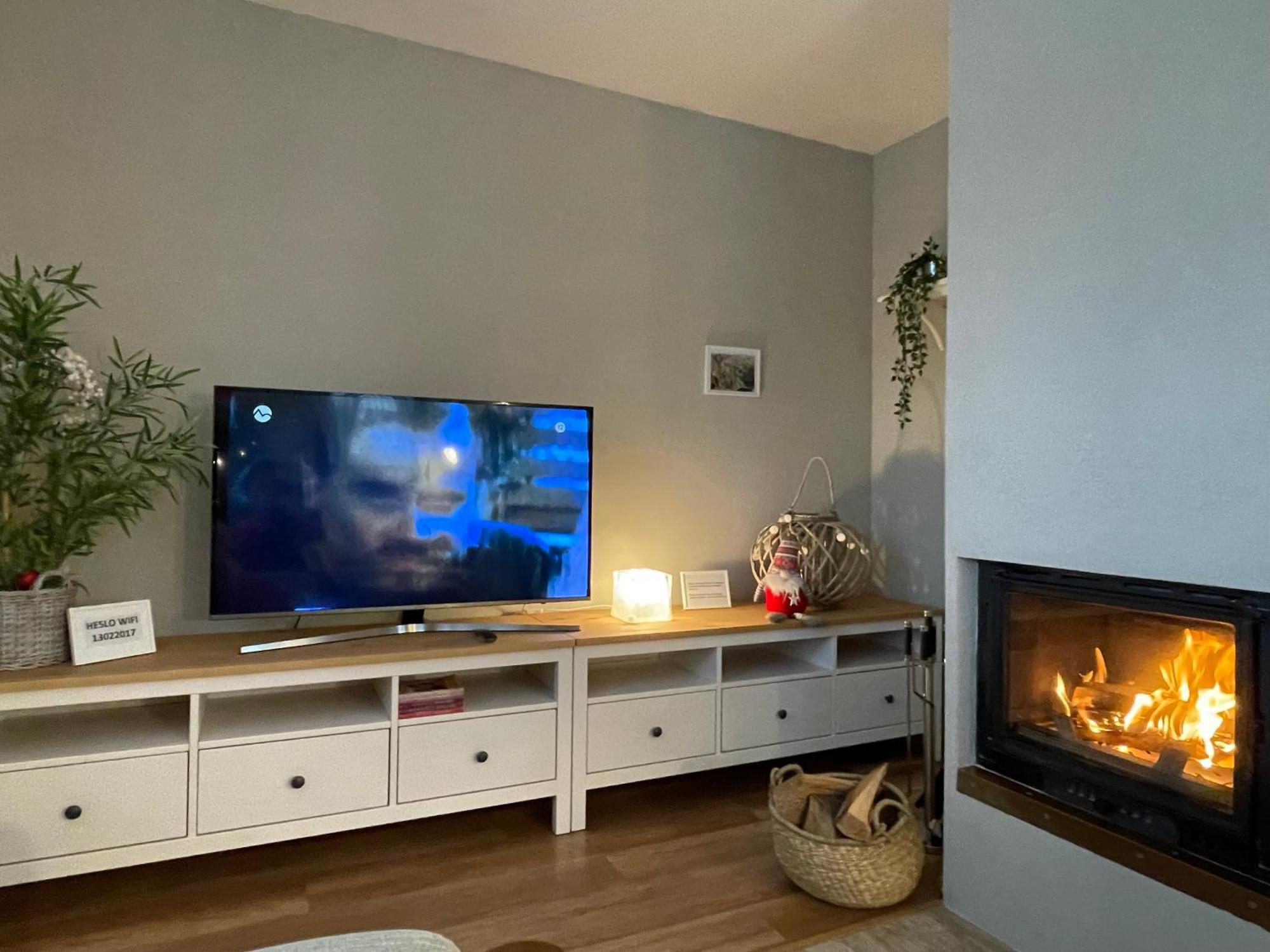 Chalet Jayata Стара Лесна Екстер'єр фото