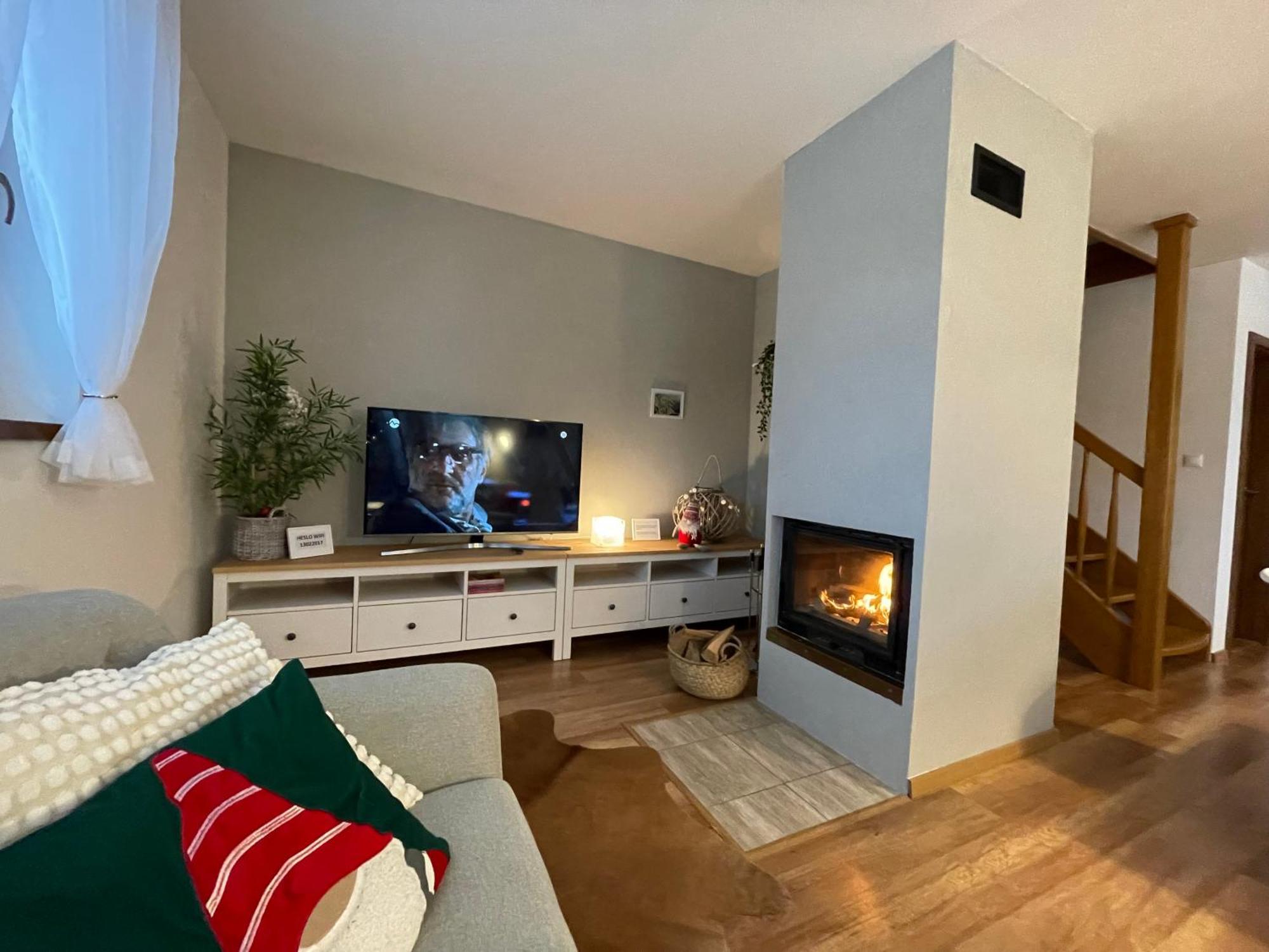 Chalet Jayata Стара Лесна Екстер'єр фото